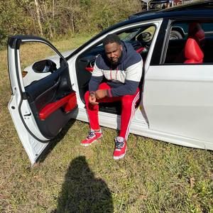 Meet your Posher, Dontrell